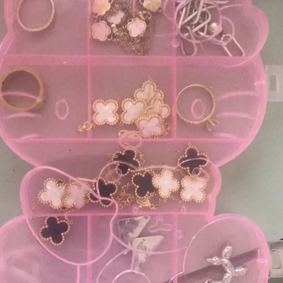 ‼️$7‼️ Hello Kitty Plastic Jewelry Charms Storage Box Case Pink - Picture 4 of 11